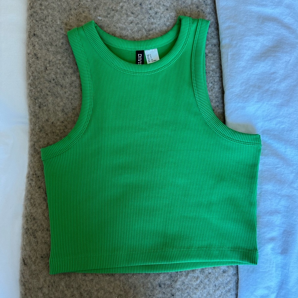 H&M Dividend Green Crop Tank